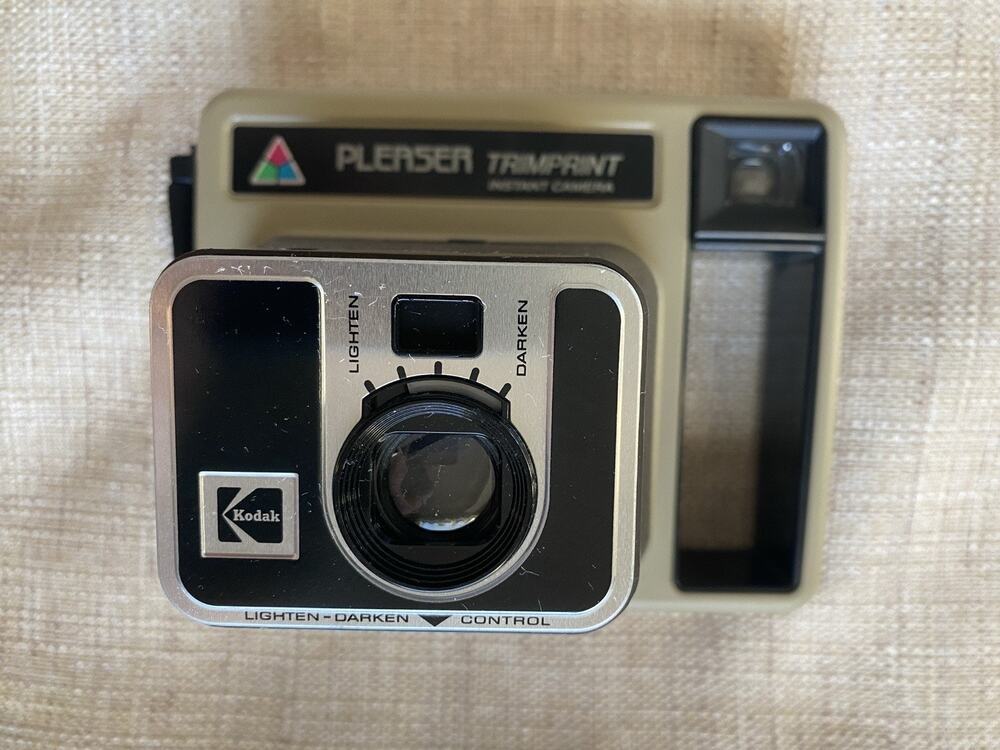 Kodak Pleaser Trimprint Instant Camera Vintage Untested